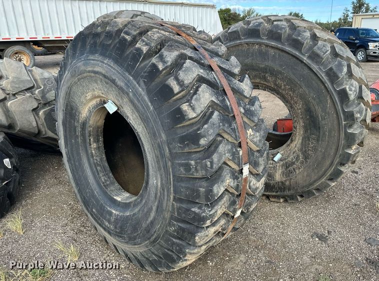image for item NP9672 (2) tires