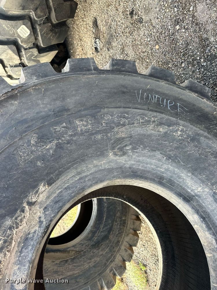 image for item NP9672 (2) tires