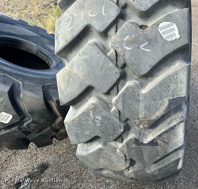 image for item NP9673 (3) Firestone 29.5-25 tires