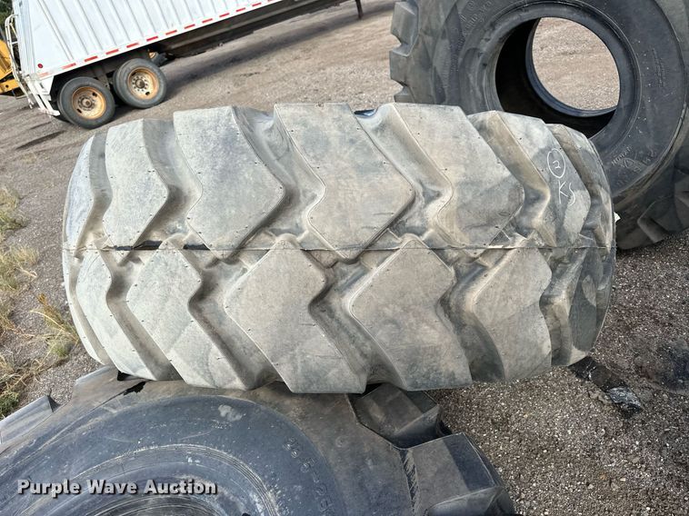 image for item NP9673 (3) Firestone 29.5-25 tires