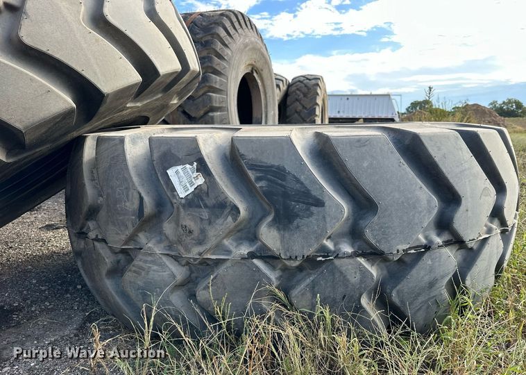 image for item NP9673 (3) Firestone 29.5-25 tires