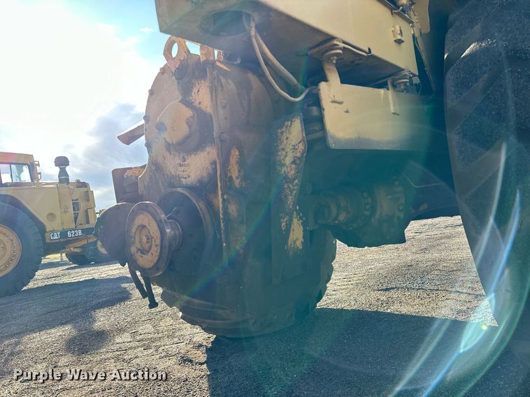 image for item NP9675 1989 Caterpillar 613C  elevating scraper