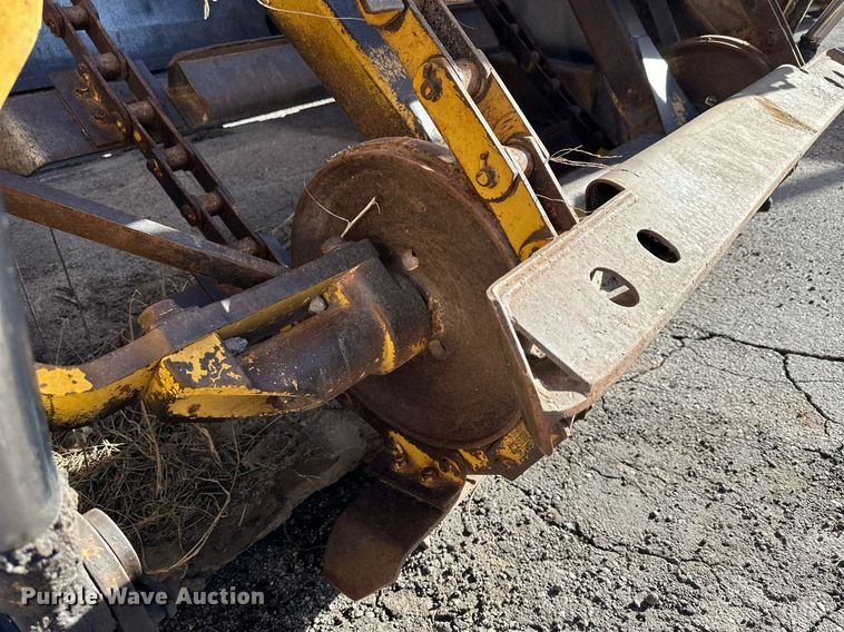 image for item NP9675 1989 Caterpillar 613C  elevating scraper