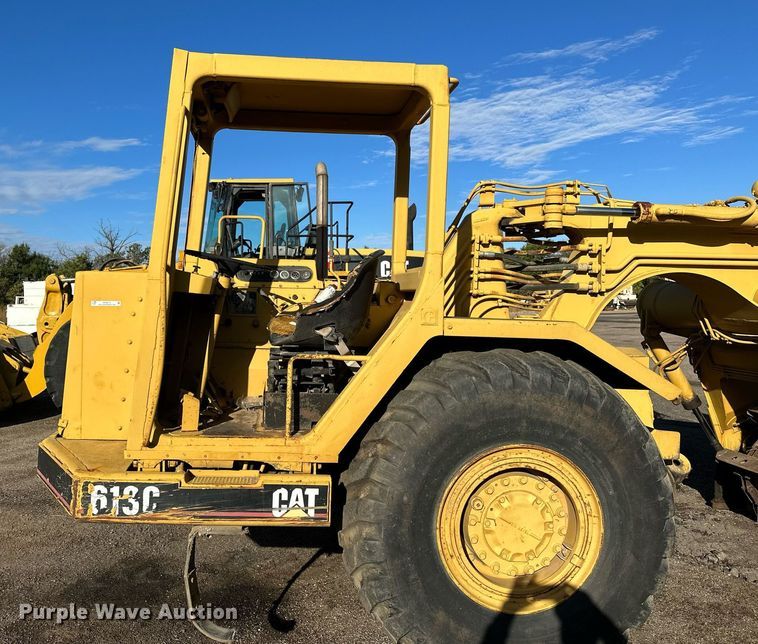 image for item NP9675 1989 Caterpillar 613C  elevating scraper