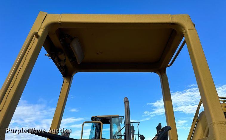 image for item NP9675 1989 Caterpillar 613C  elevating scraper