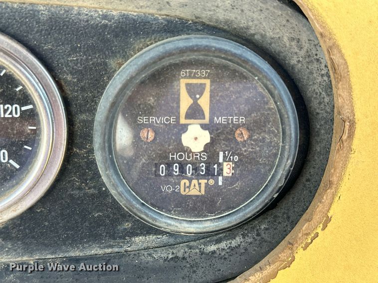 image for item NP9675 1989 Caterpillar 613C  elevating scraper