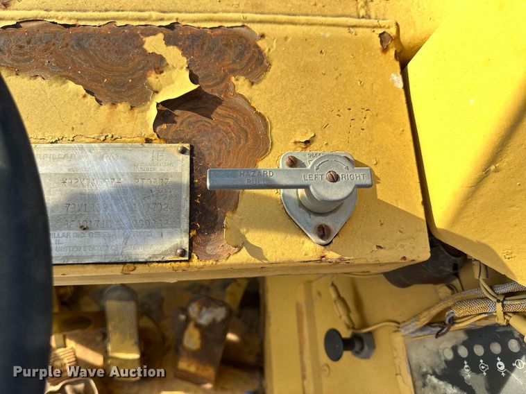 image for item NP9675 1989 Caterpillar 613C  elevating scraper