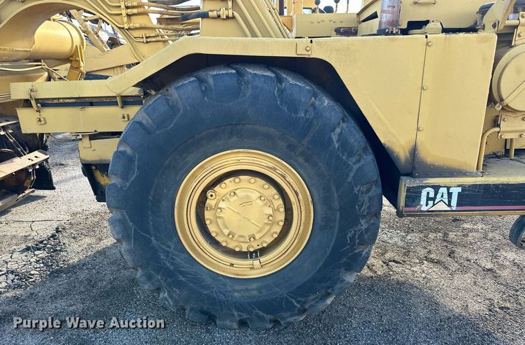 image for item NP9675 1989 Caterpillar 613C  elevating scraper