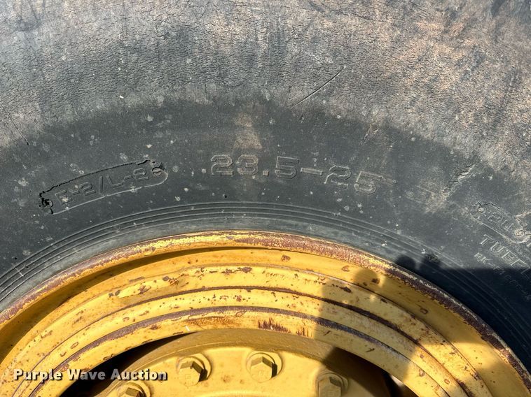 image for item NP9675 1989 Caterpillar 613C  elevating scraper