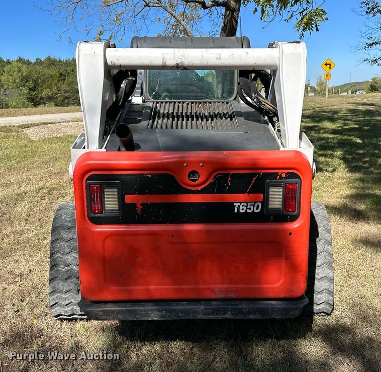 image for item NP9691 2016 Bobcat T650  tracked skid steer loader