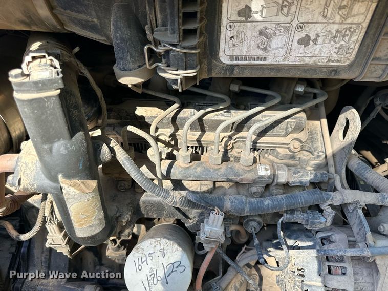 image for item NP9691 2016 Bobcat T650  tracked skid steer loader