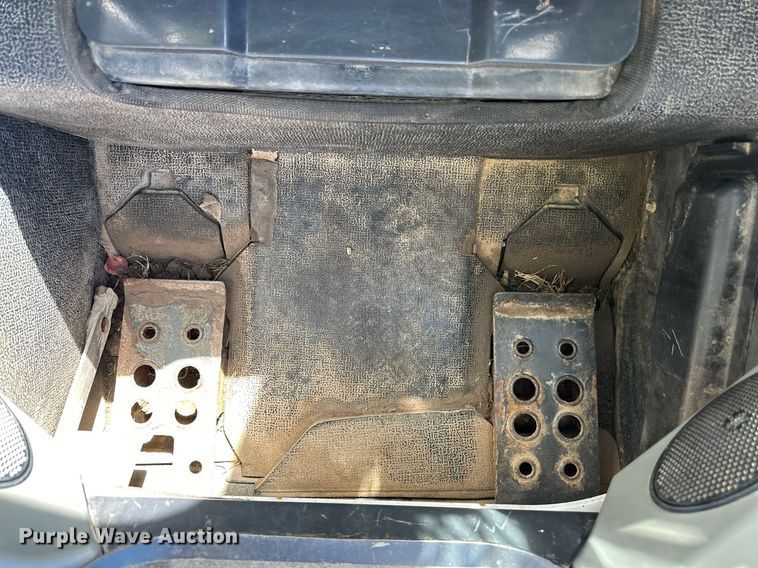 image for item NP9691 2016 Bobcat T650  tracked skid steer loader