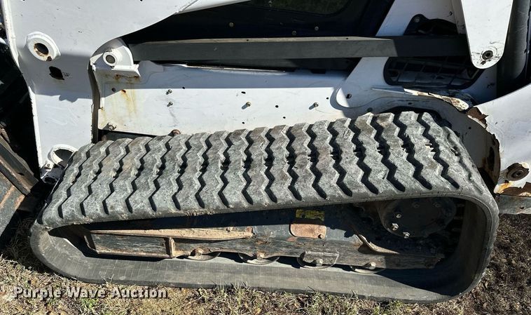 image for item NP9691 2016 Bobcat T650  tracked skid steer loader