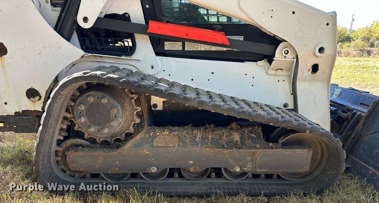 image for item NP9691 2016 Bobcat T650  tracked skid steer loader