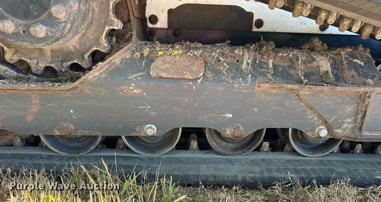 image for item NP9691 2016 Bobcat T650  tracked skid steer loader