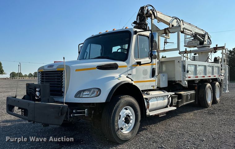 image for item NQ9343 2010 Freightliner Business Class M2  crane truck