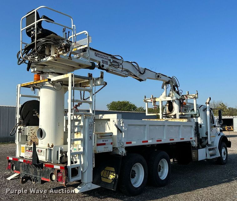 image for item NQ9343 2010 Freightliner Business Class M2  crane truck