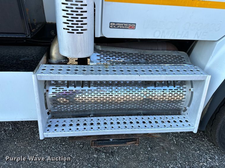 image for item NQ9343 2010 Freightliner Business Class M2  crane truck