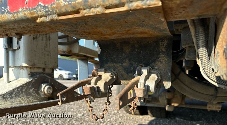 image for item NQ9343 2010 Freightliner Business Class M2  crane truck