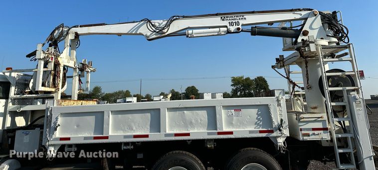 image for item NQ9343 2010 Freightliner Business Class M2  crane truck