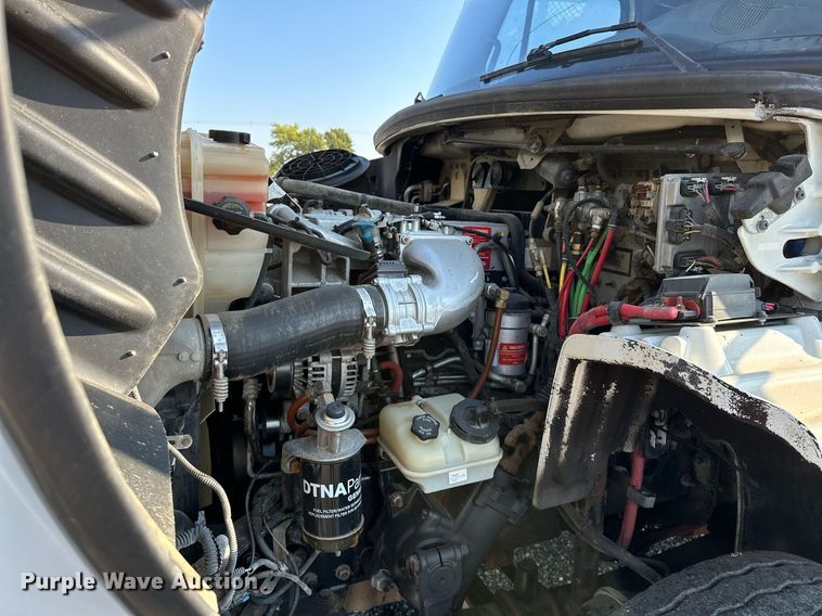 image for item NQ9343 2010 Freightliner Business Class M2  crane truck