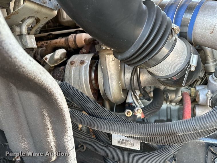 image for item NQ9343 2010 Freightliner Business Class M2  crane truck