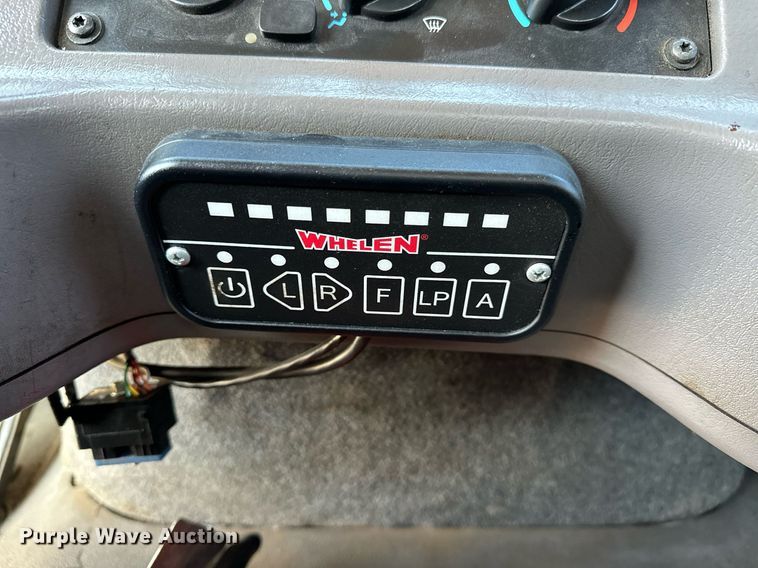 image for item NQ9343 2010 Freightliner Business Class M2  crane truck