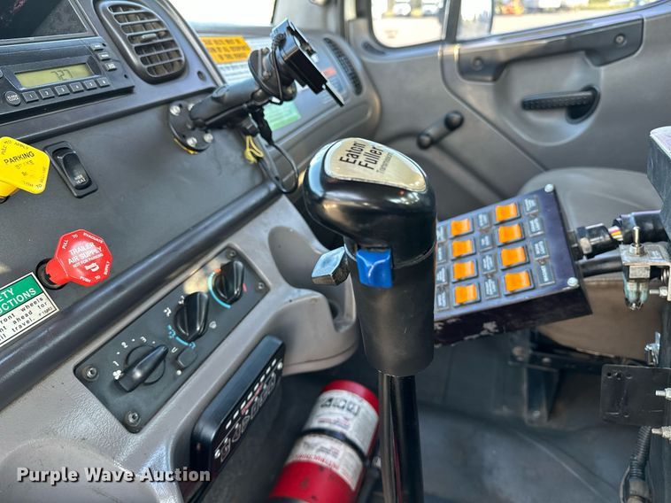 image for item NQ9343 2010 Freightliner Business Class M2  crane truck