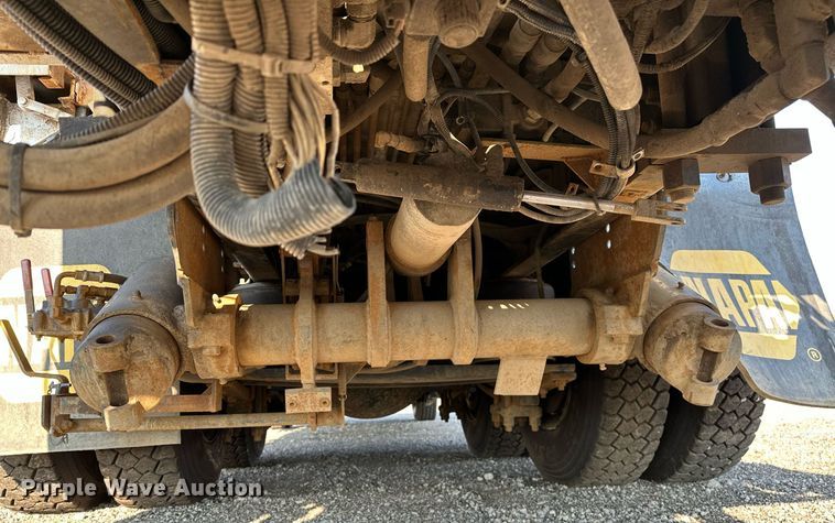 image for item NQ9343 2010 Freightliner Business Class M2  crane truck