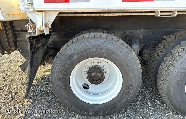 image for item NQ9343 2010 Freightliner Business Class M2  crane truck