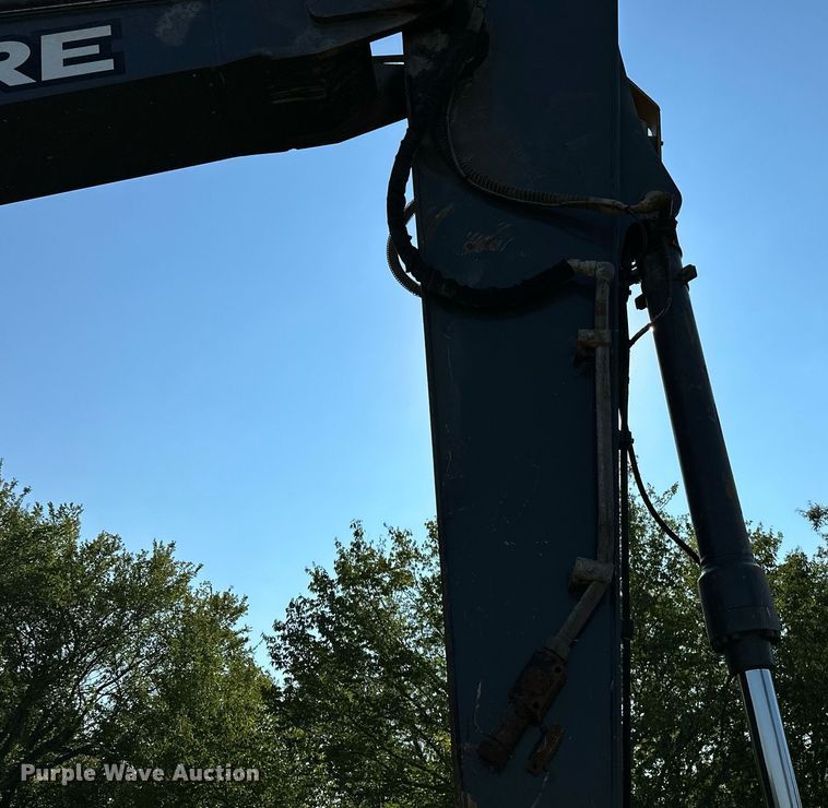 image for item NQ9344 2012 John Deere 160D LC  excavator