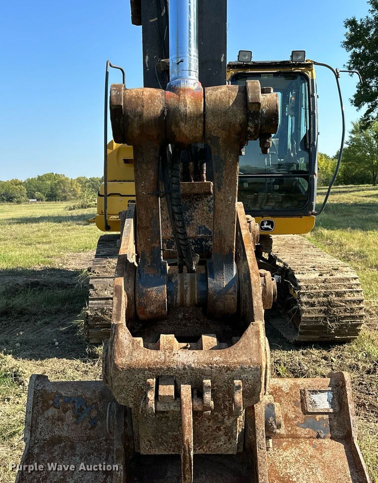 image for item NQ9344 2012 John Deere 160D LC  excavator