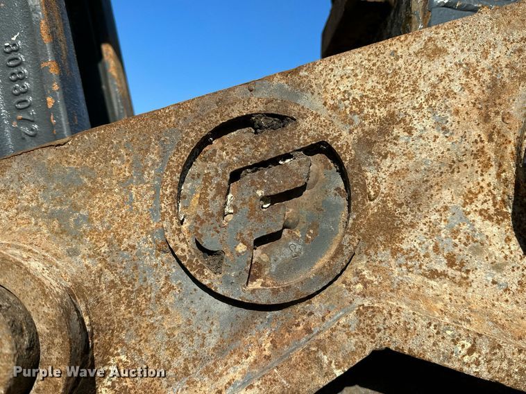 image for item NQ9344 2012 John Deere 160D LC  excavator