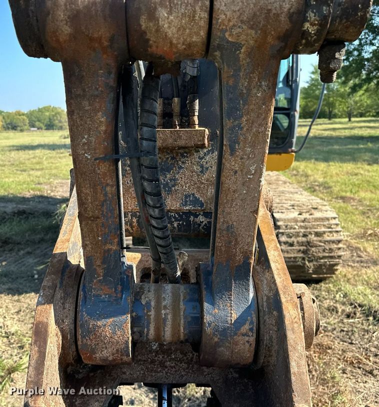 image for item NQ9344 2012 John Deere 160D LC  excavator