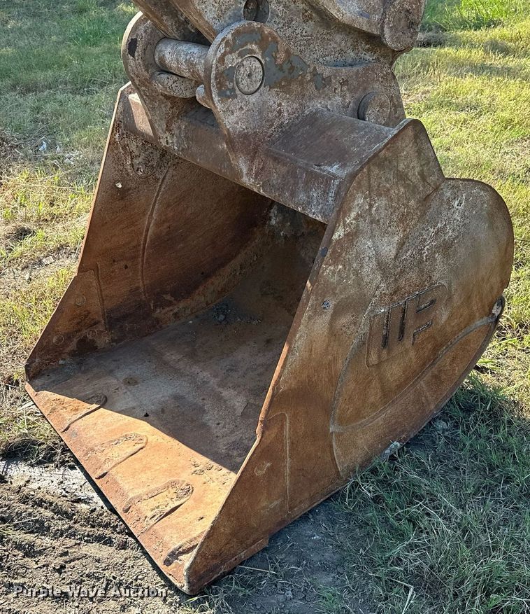 image for item NQ9344 2012 John Deere 160D LC  excavator