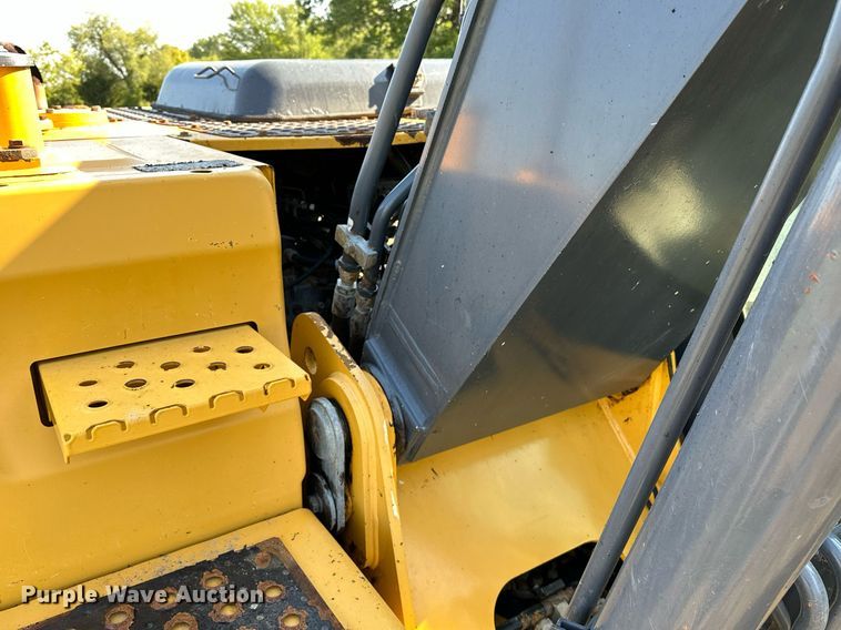 image for item NQ9344 2012 John Deere 160D LC  excavator