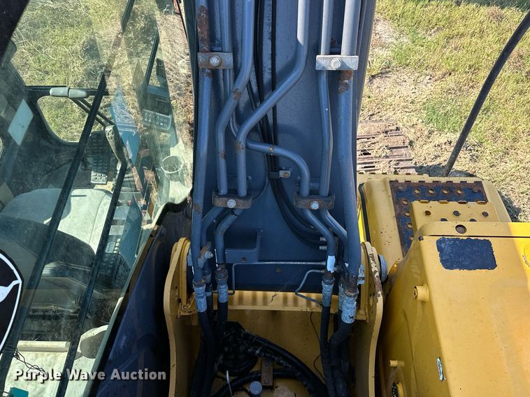 image for item NQ9344 2012 John Deere 160D LC  excavator