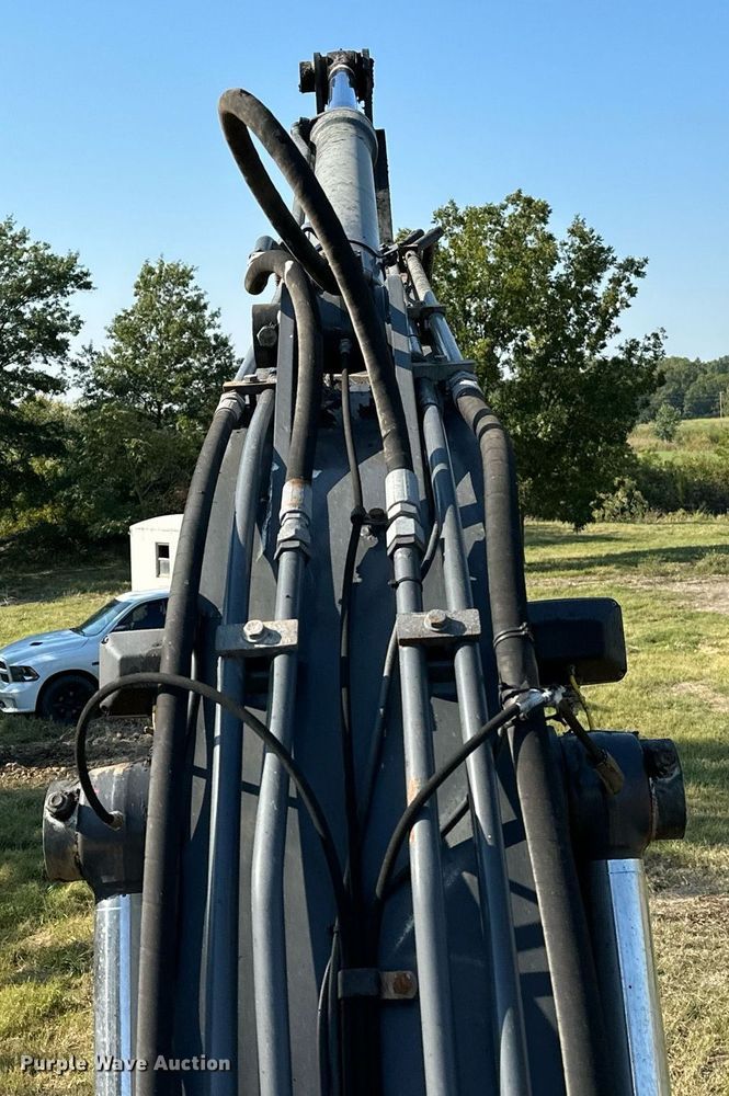 image for item NQ9344 2012 John Deere 160D LC  excavator