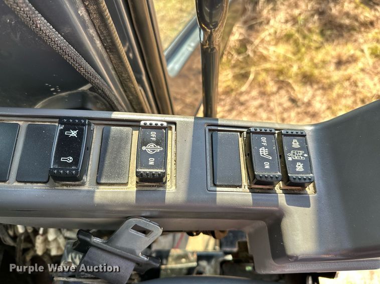 image for item NQ9344 2012 John Deere 160D LC  excavator