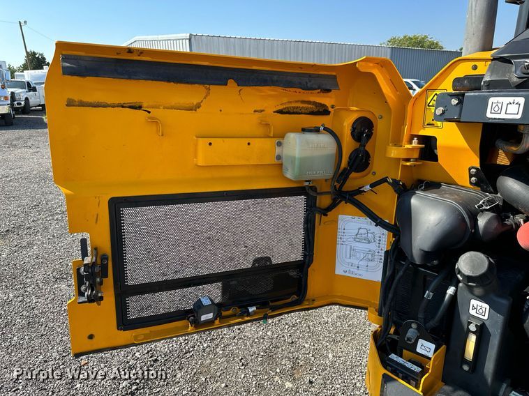 image for item NQ9346 2012 JCB 260T Eco  tracked skid steer loader
