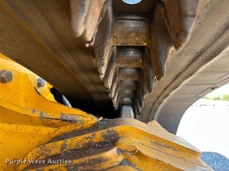 image for item NQ9346 2012 JCB 260T Eco  tracked skid steer loader