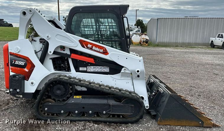 image for item NQ9407 2021 Bobcat T595  tracked skid steer loader