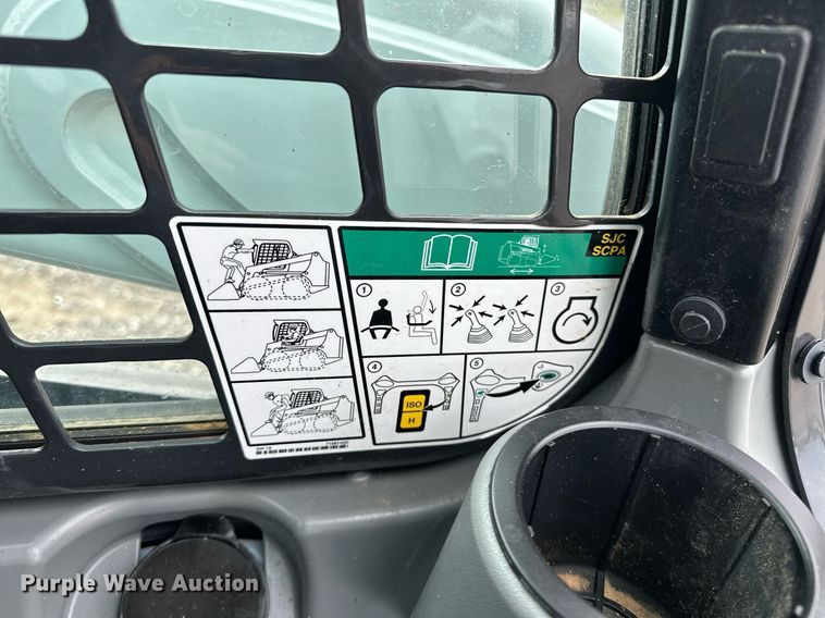 image for item NQ9407 2021 Bobcat T595  tracked skid steer loader