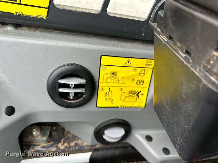 image for item NQ9407 2021 Bobcat T595  tracked skid steer loader