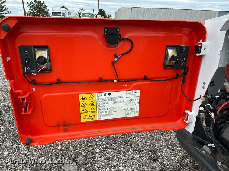 image for item NQ9407 2021 Bobcat T595  tracked skid steer loader