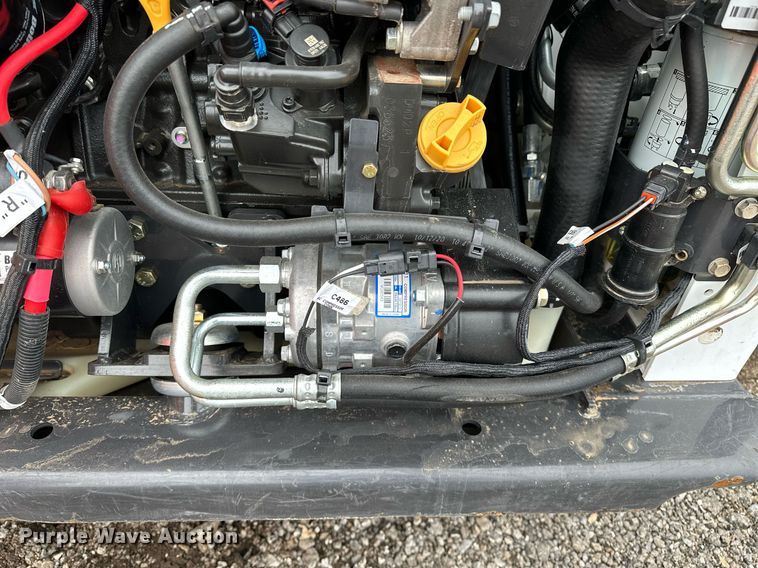 image for item NQ9407 2021 Bobcat T595  tracked skid steer loader