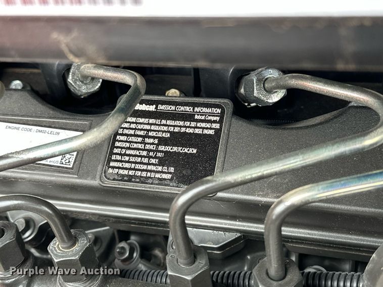 image for item NQ9407 2021 Bobcat T595  tracked skid steer loader