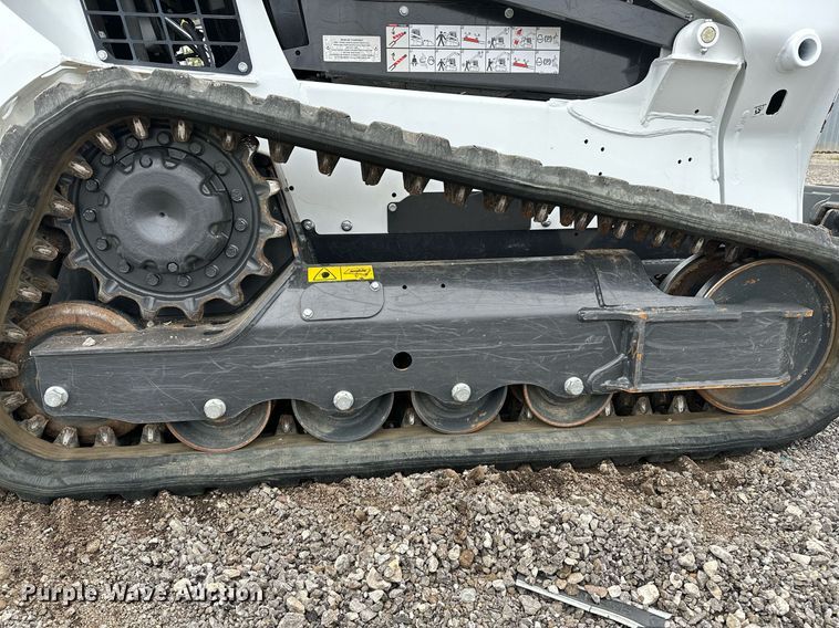image for item NQ9407 2021 Bobcat T595  tracked skid steer loader