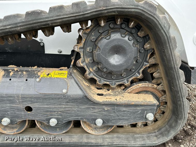 image for item NQ9407 2021 Bobcat T595  tracked skid steer loader