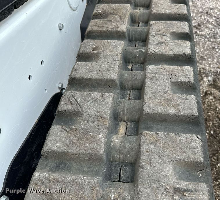 image for item NQ9407 2021 Bobcat T595  tracked skid steer loader